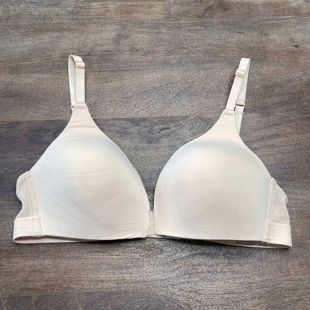 LIVELY‎ Nude Wireless Bra Size Medium 34C 34D 36A 36B